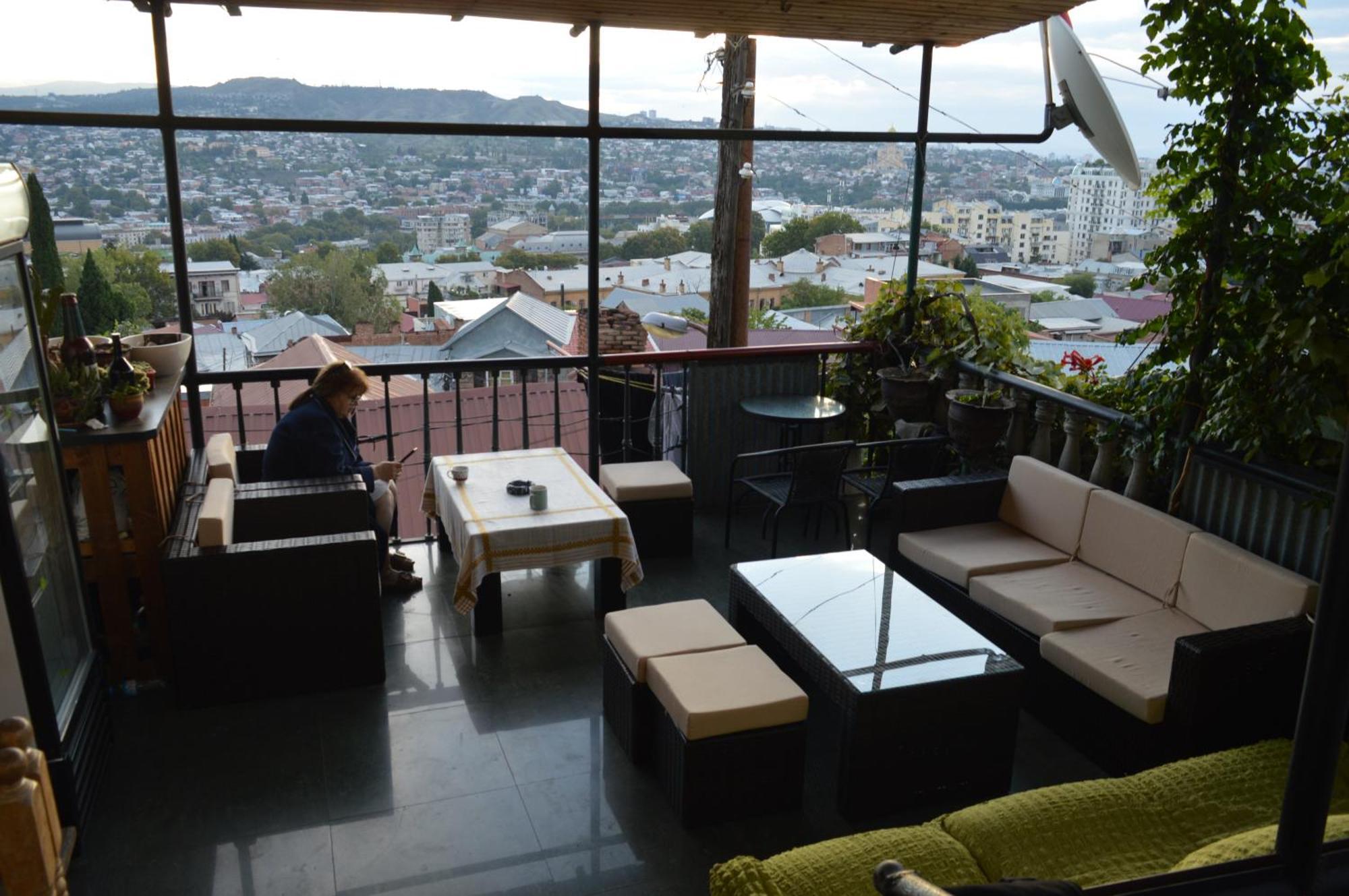 Terasa Mtacminda Apartment Tbilisi Bagian luar foto