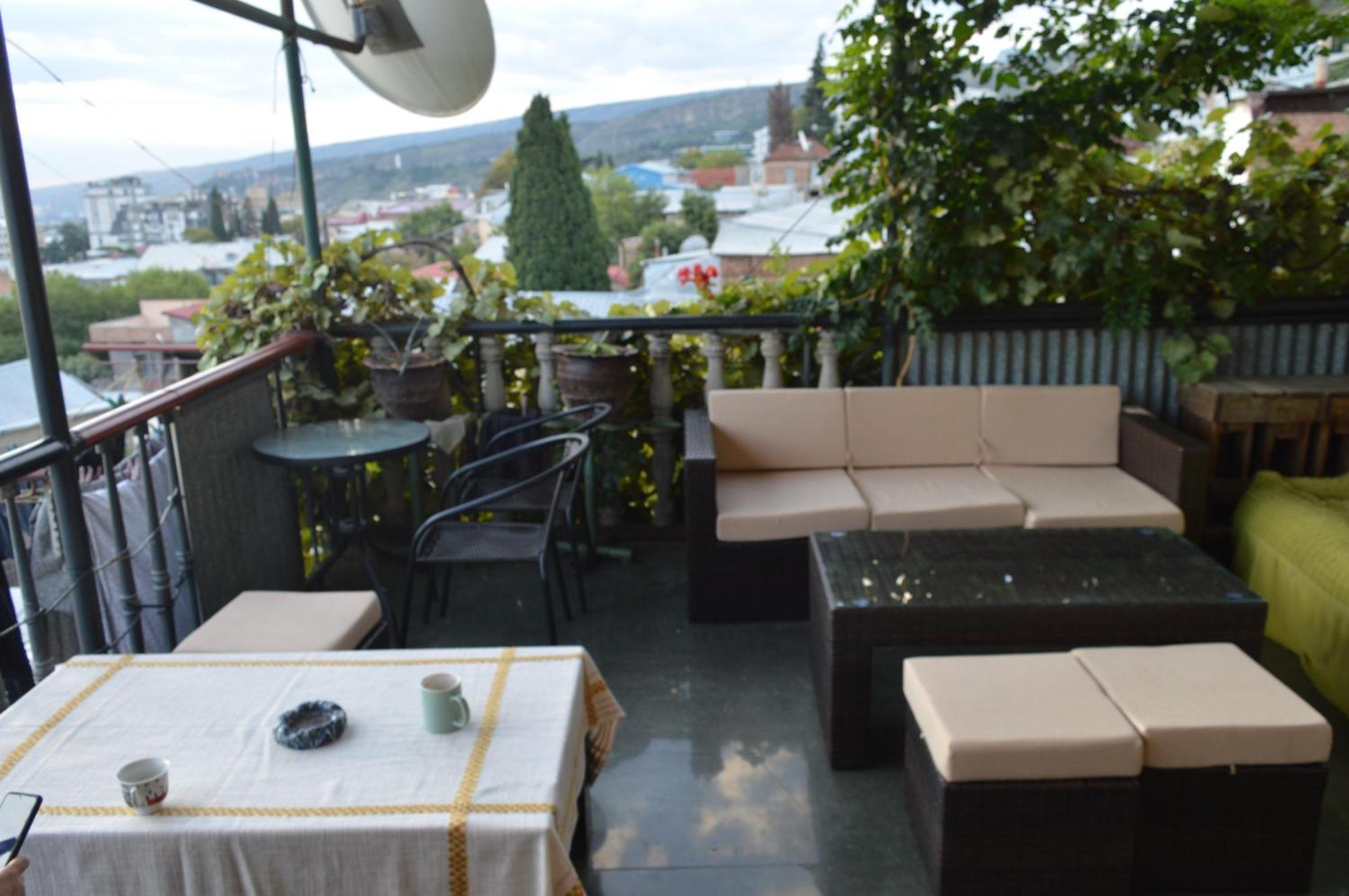 Terasa Mtacminda Apartment Tbilisi Bagian luar foto