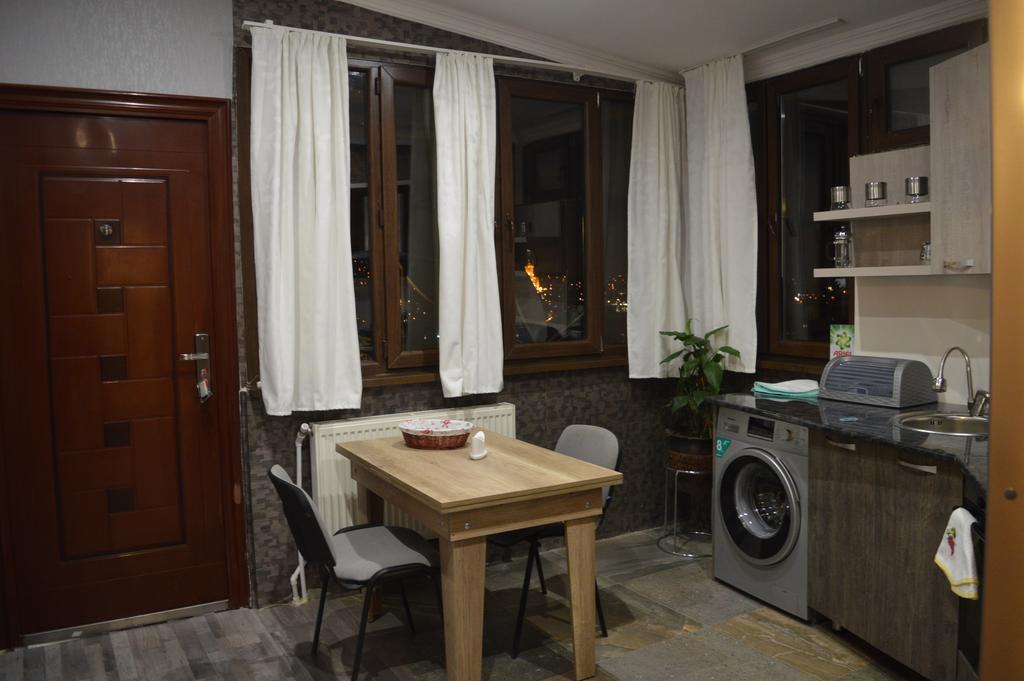 Terasa Mtacminda Apartment Tbilisi Bagian luar foto